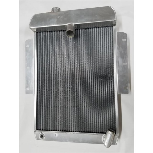 C-RAD-ALUM-3947 Aluminum Radiator-1 1/2 Ton and Up : DCM Classics