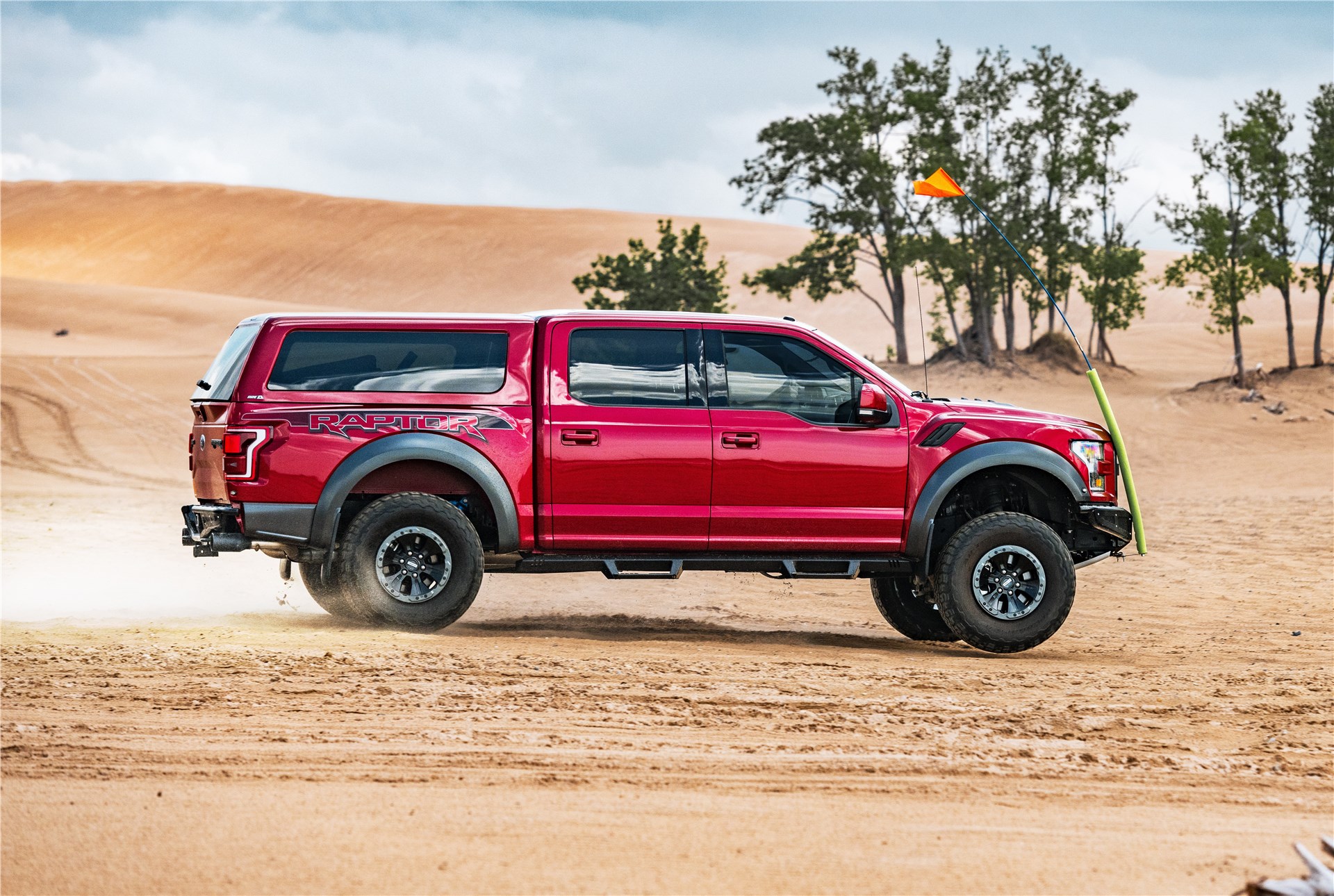 Revo Rear ARE CX Revo Camper Shell
